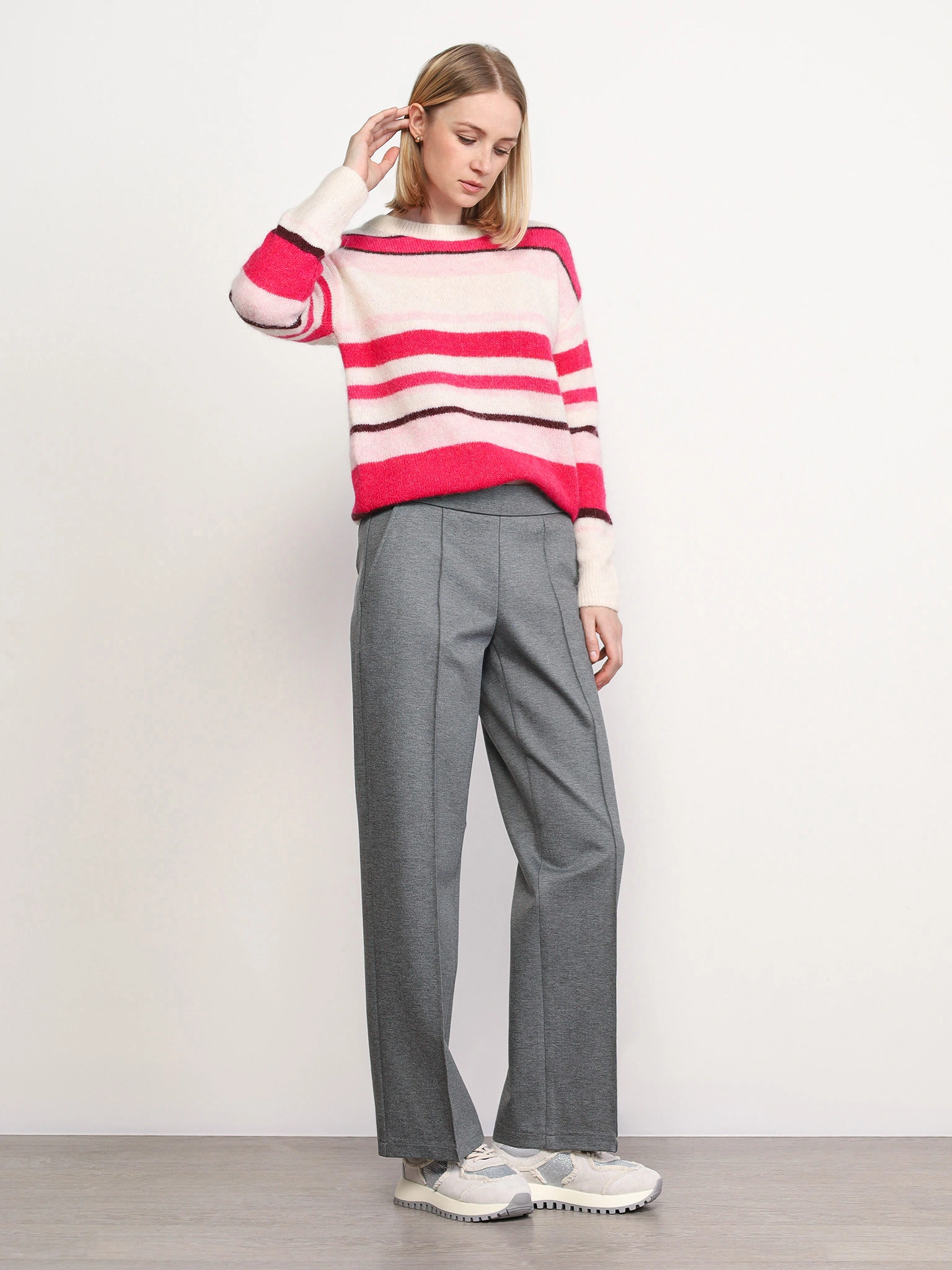 Брюки серого цвета из смесовой вискозы